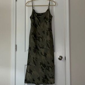 Banana Republic Green Slip Dress Sleeveless Spaghetti Strap Midi